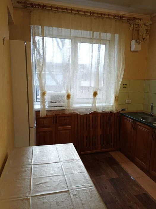 + Центр!Продам 2 ком.полн.квартиру р-н пр. Металлургов, 2100
