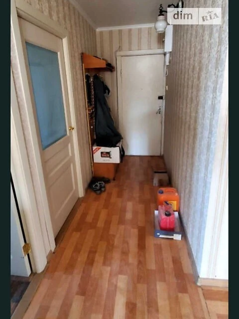 For sale 4-room apartment 65 sq. m on Dniprovska embankment 9 • ID 34675