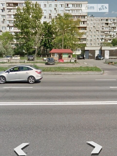 For sale 4-room apartment 65 sq. m on Dniprovska embankment 9 • ID 34675