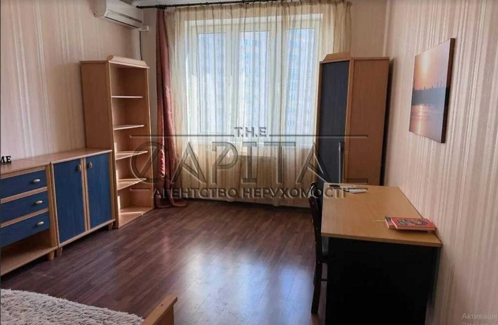 Продаж квартири, вул. Дніпровська набережна, Дарницький р-н,