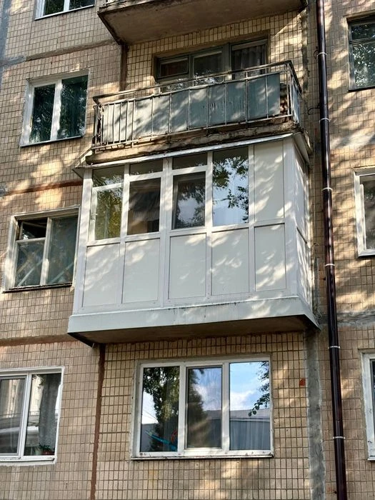 Продаж 2-во кімнатної квартири • 2-й поверх • Іллінська • це