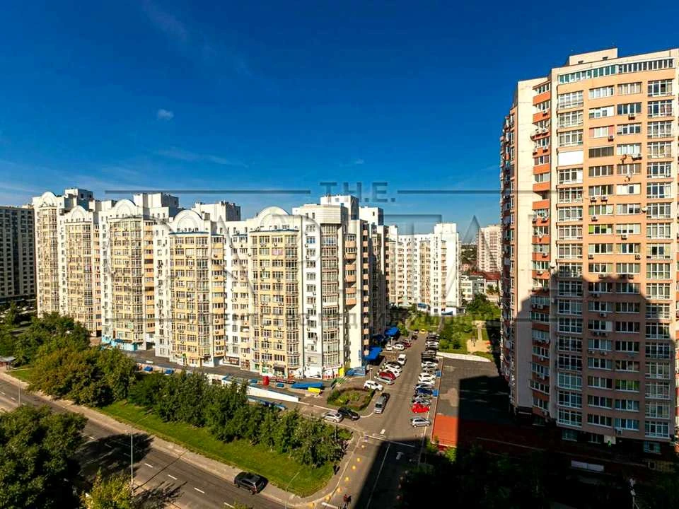 Квартира. Київ, Юлії Здановської вул. (Ломоносова)