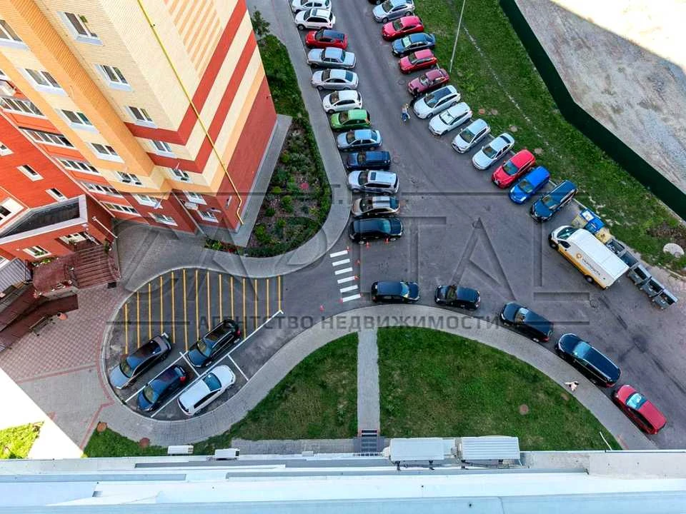 Квартира. Київ, Юлії Здановської вул. (Ломоносова)