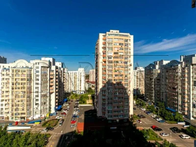 Квартира. Київ, Юлії Здановської вул. (Ломоносова)