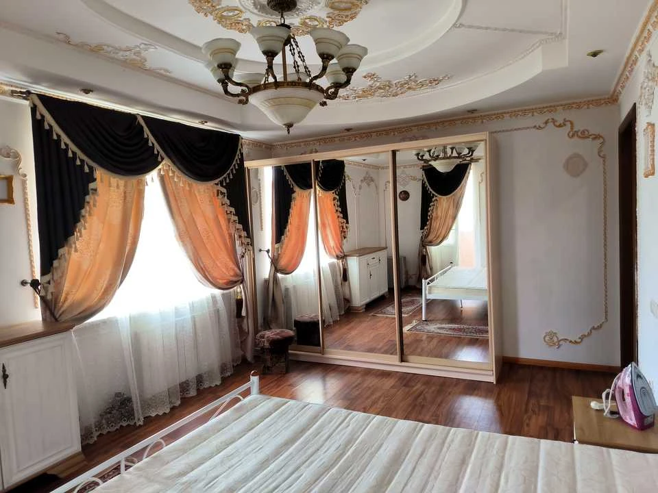 Квартира. Київ, Ніжинська вул.