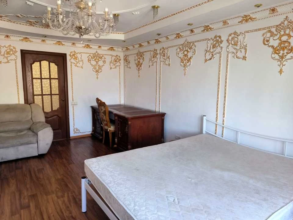 Квартира. Київ, Ніжинська вул.