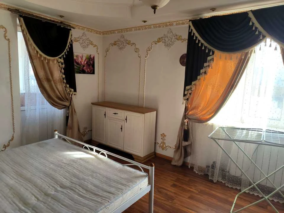 Квартира. Київ, Ніжинська вул.