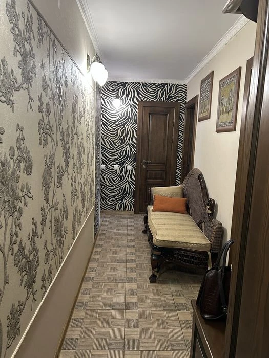 Продается 4 к/ квартира Корабельний р-н