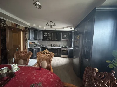 Продается 4 к/ квартира Корабельний р-н