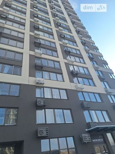 Продаж 3к квартири 94.6 кв. м на вул. Олександра Олеся 5А •