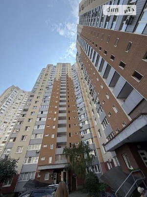 Продаж 3к квартири 84.7 кв. м на вул. Ващенка Григорія 3 • I