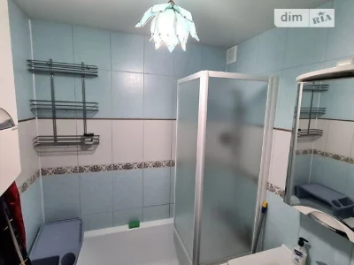 Продаж 3к квартири 75.4 кв. м на вул. Ревуцького 44 • ID 348