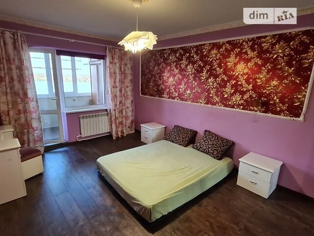 Продаж 3к квартири 75.4 кв. м на вул. Ревуцького 44 • ID 348