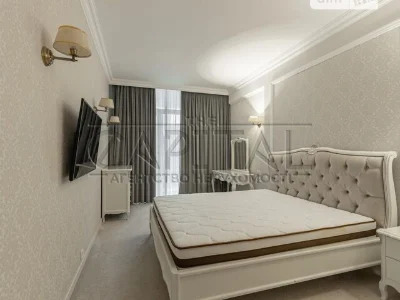 Продаж 4к квартири 106 кв. м на вул. Маккейна Джона 7 • ID 3