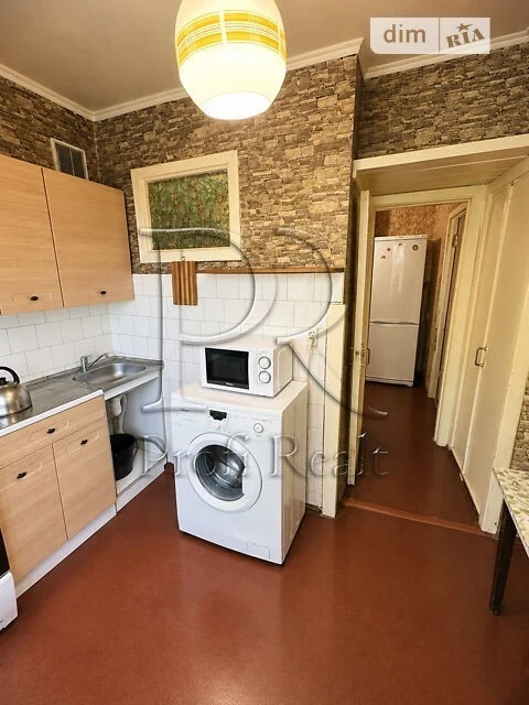 Продаж 2к квартири 45 кв. м на бул. Верховної Ради 18А • ID