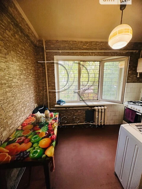 Продаж 2к квартири 45 кв. м на бул. Верховної Ради 18А • ID
