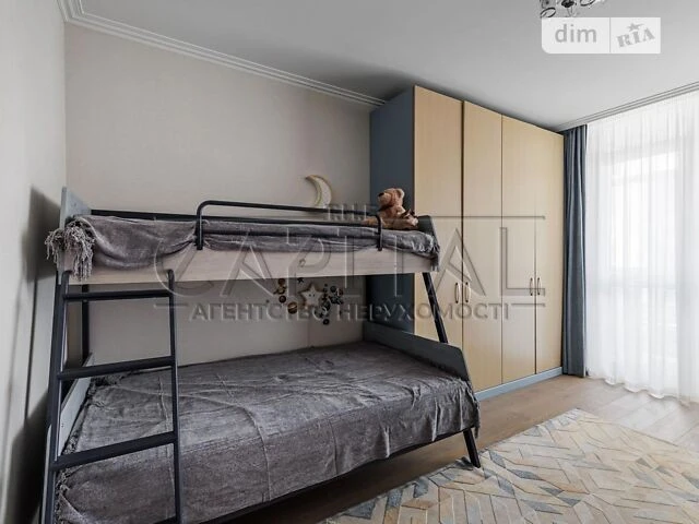 Продаж 3к квартири 83.9 кв. м на вул. Маккейна Джона 1 • ID