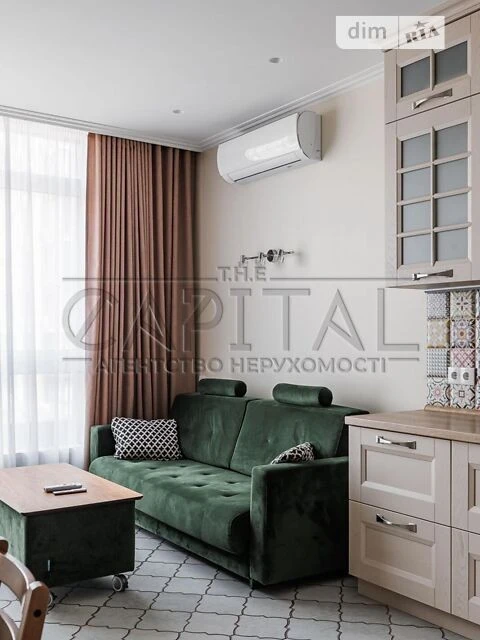 Продаж 3к квартири 83.9 кв. м на вул. Маккейна Джона 1 • ID