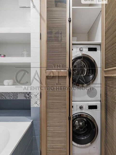 Продаж 3к квартири 83.9 кв. м на вул. Маккейна Джона 1 • ID