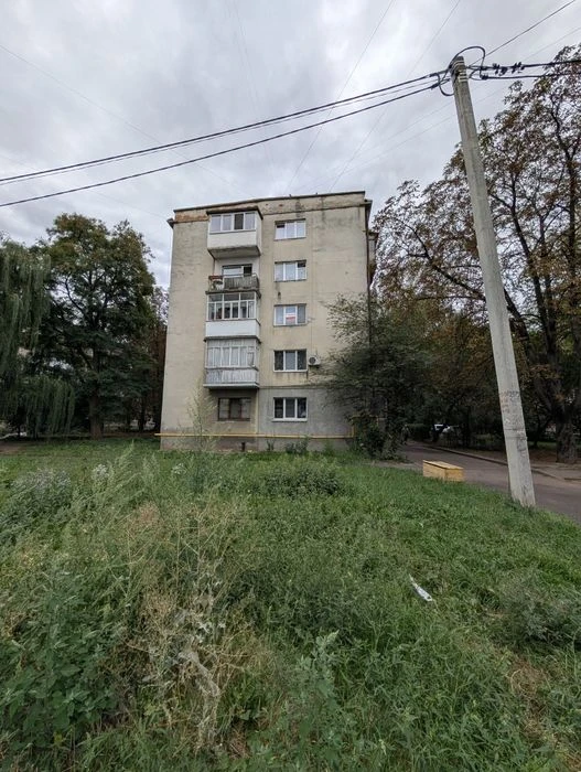 Продаж 2 кім квартири Центр, вул. Сахарова