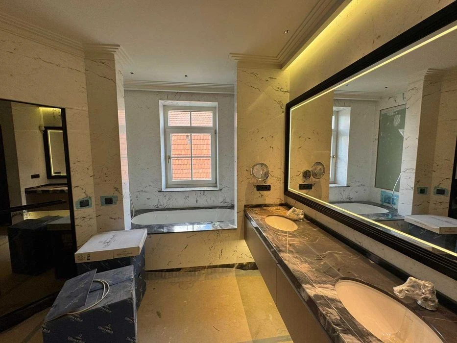 Продаж  розкішного будинок преміум-класу  на Печерську. вул.