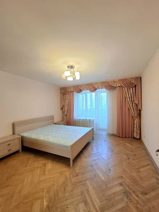 4-room apartment Borshchagovska 145 Two apartments on