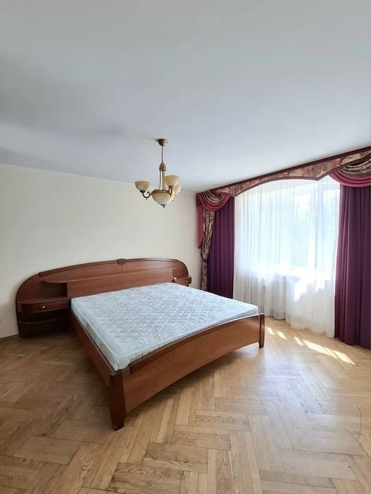 4-room apartment Borshchagovska 145 Two apartments on