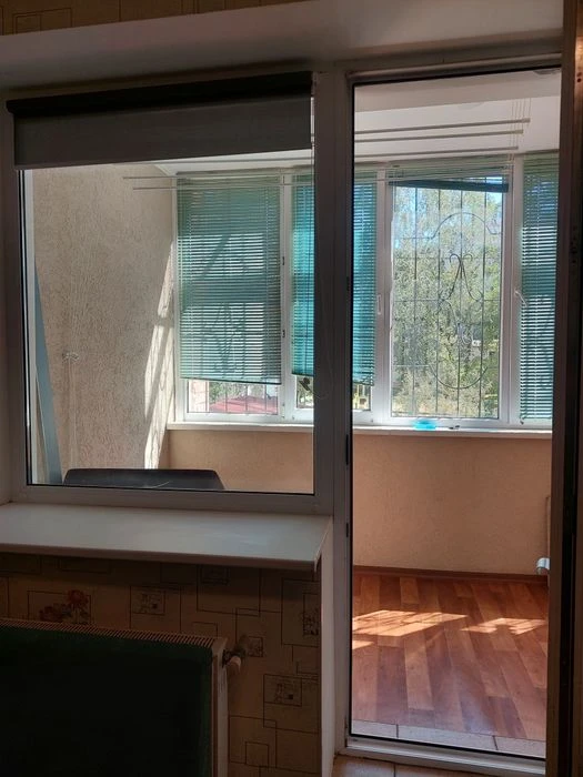 Продам 2к квартиру  1 поверх район Здибанки.