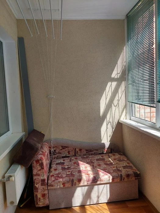 Продам 2к квартиру  1 поверх район Здибанки.