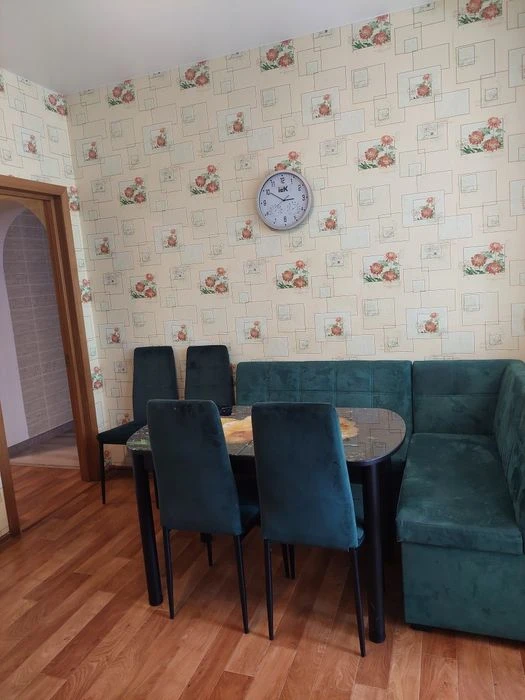Продам 2к квартиру  1 поверх район Здибанки.