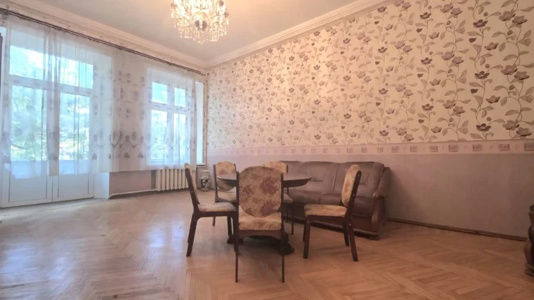 Продам  квартиру 96м на Молдаванке Прохоровская