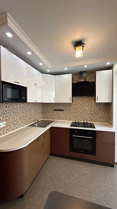 Продам 3-х кімнатну квартиру район ближня Словянка