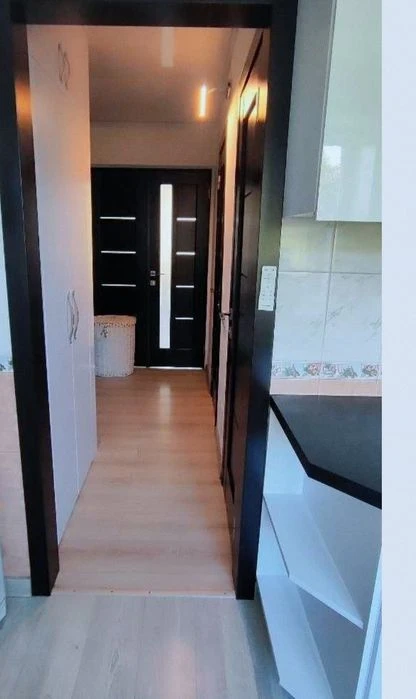 продається 2х кімнатна квартира в центрі АВТОНОМНЕ ОПАЛЕННЯ