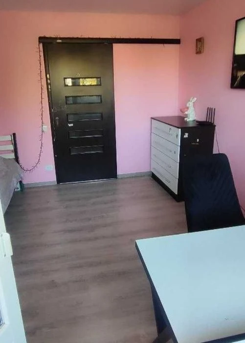 продається 2х кімнатна квартира в центрі АВТОНОМНЕ ОПАЛЕННЯ