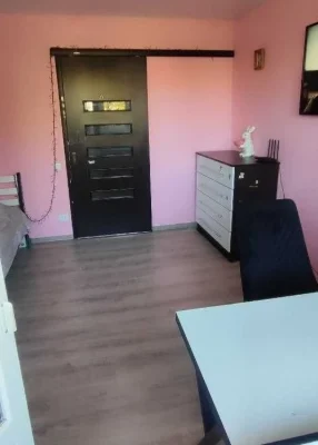 продається 2х кімнатна квартира в центрі АВТОНОМНЕ ОПАЛЕННЯ