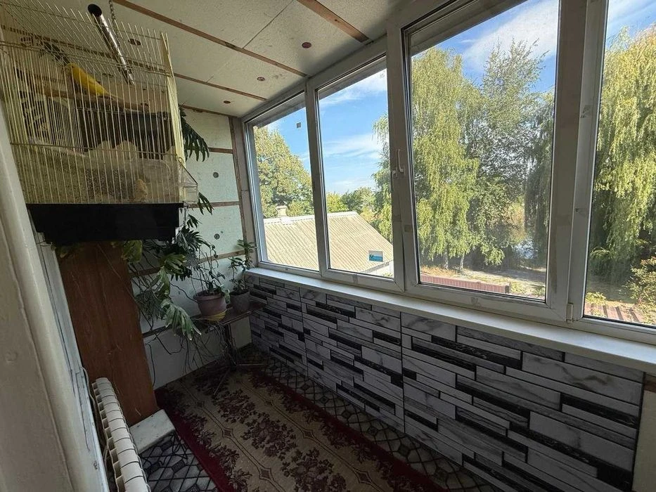 Продам дом 230 кв м со своим берегом озера, 3 км от Фрунзенс