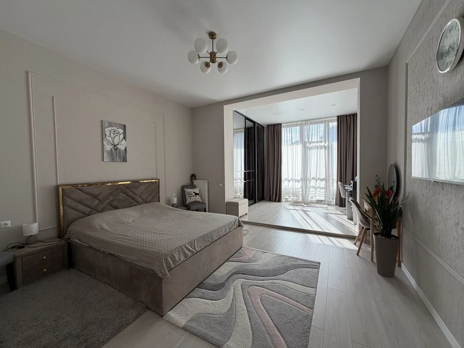 3-комнатная квартира 130 м2. Новый ремонт Аркадийский дворец