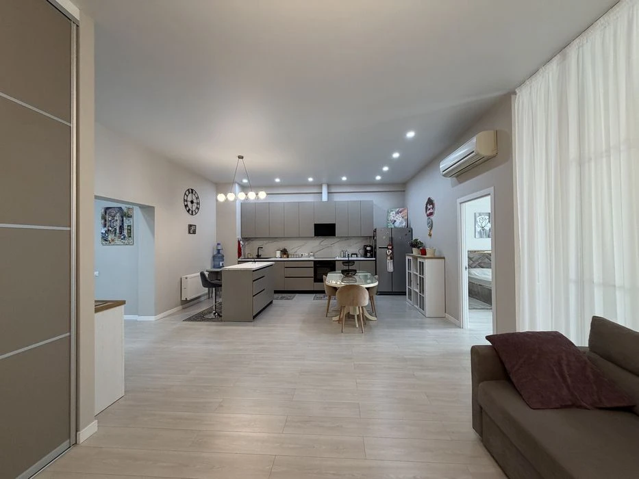 3-комнатная квартира 130 м2. Новый ремонт Аркадийский дворец