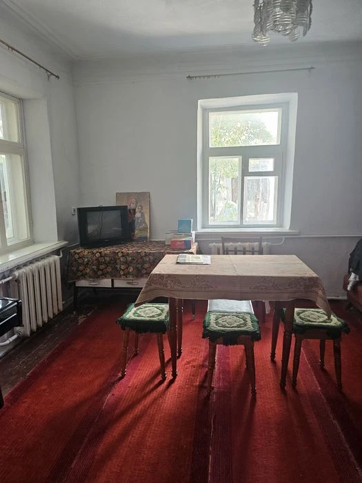 Продаж будинку СОЛЯНі !