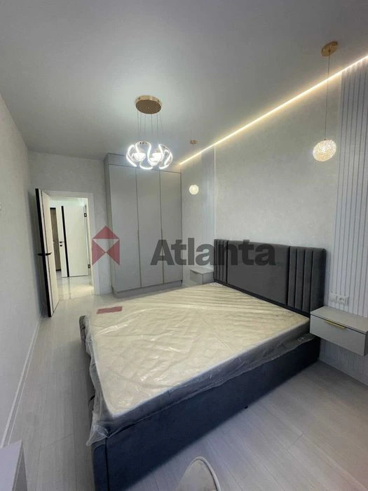 Renovated 1-room apartment with a direct sea view in residential complex Pos