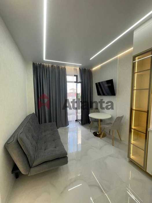 Renovated 1-room apartment with a direct sea view in residential complex Pos