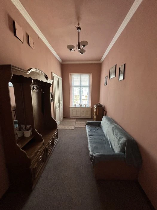 Від ВЛАСНИКА! Продаж 3-кімнатної квартири в центрі Львова