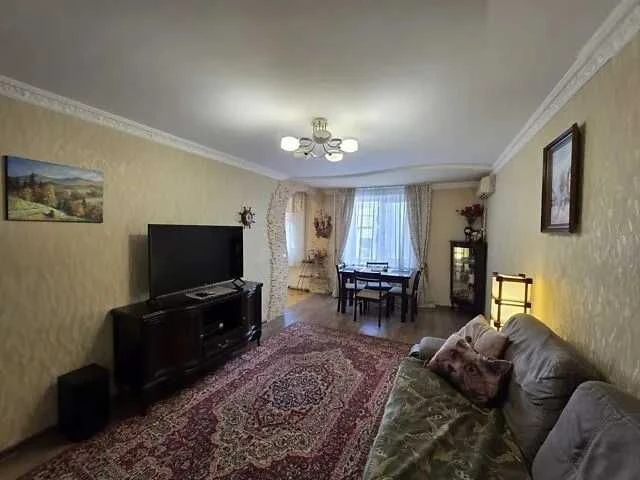 Продам 3к. квартиру в Центрі міста. (Готові на безготівковий