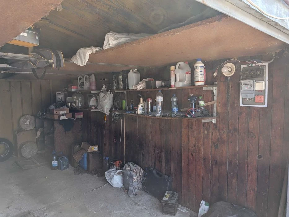 Продам гараж в кооперативі "Салют"