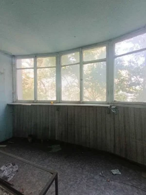 Продам трехкомнатную квартиру на Семена Палия.