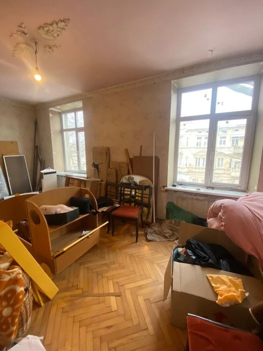 Європейська центр 3 кімнатна Сталінка