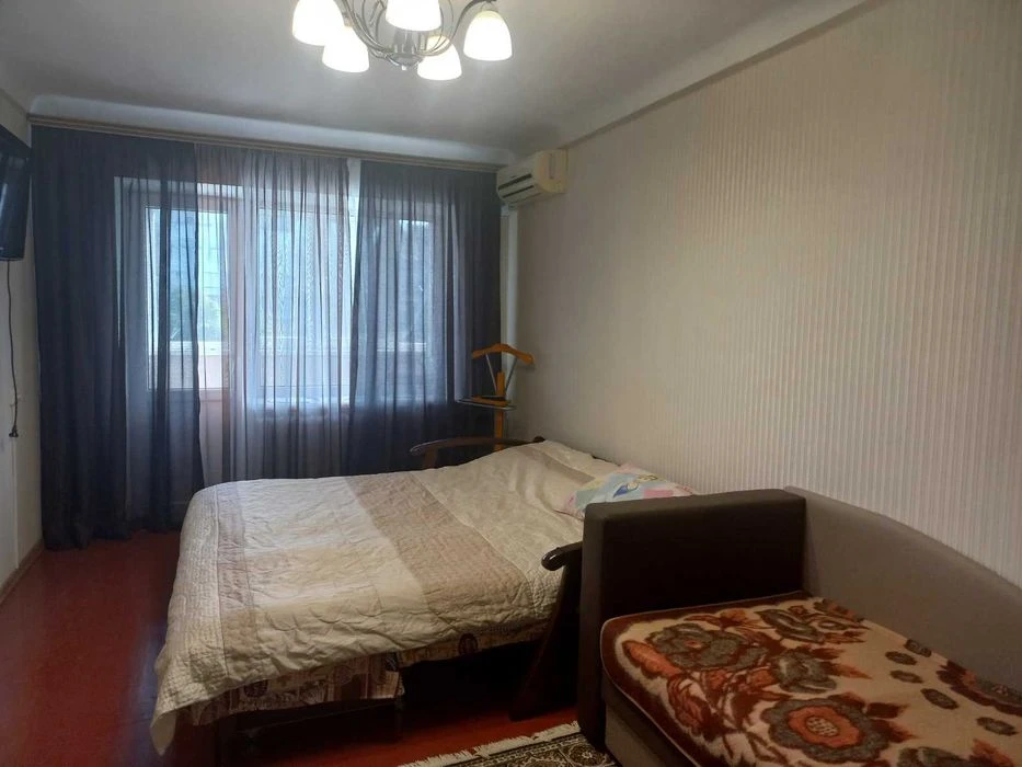 Продається 2 кім. квартира на Олексіївці, вул. Клочківська,