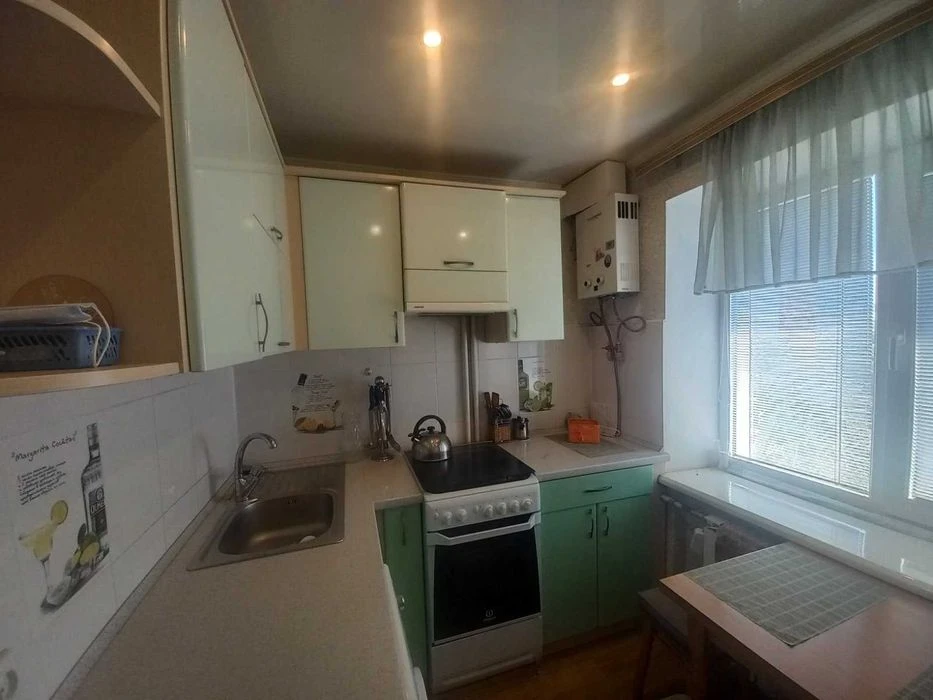 Продається 2 кім. квартира на Олексіївці, вул. Клочківська,