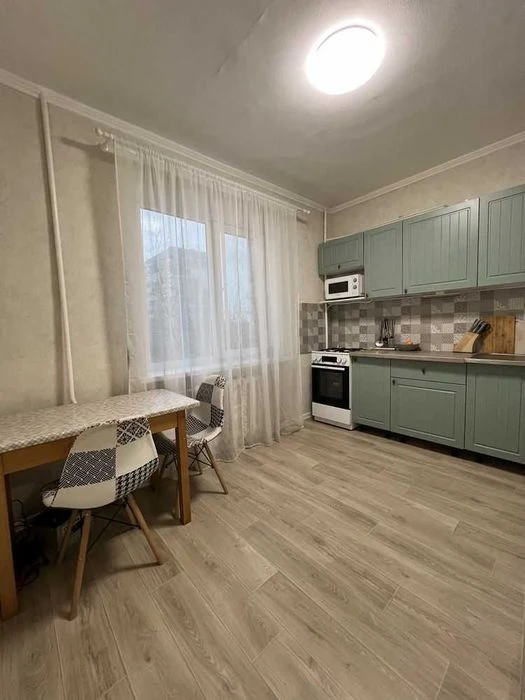 Продам простору, 1к. квартиру (Чешка), ЖМ Фрунзенський(Ломов