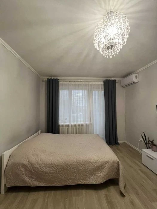 Продам простору, 1к. квартиру (Чешка), ЖМ Фрунзенський(Ломов